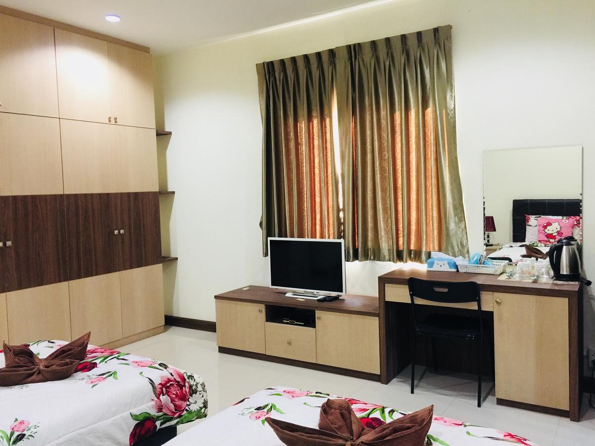 Thani Residence Chonburi Bagian luar foto