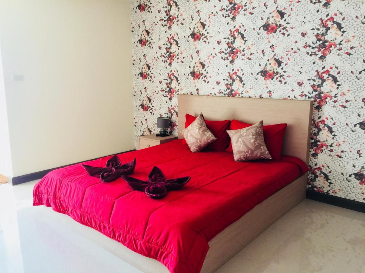 Thani Residence Chonburi Bagian luar foto