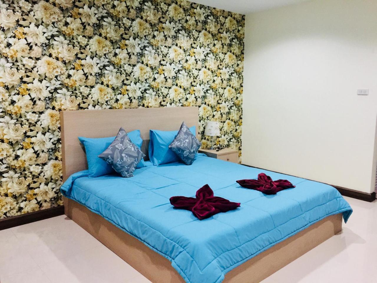 Thani Residence Chonburi Bagian luar foto